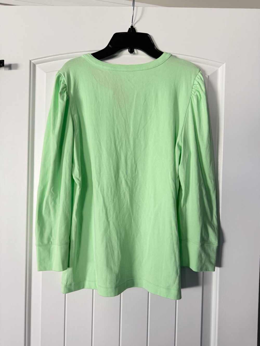 NWT Lilly Pulitzer Pistachio Green Henley Long Sleeve Marlie Knit Top - Picture 4 of 4